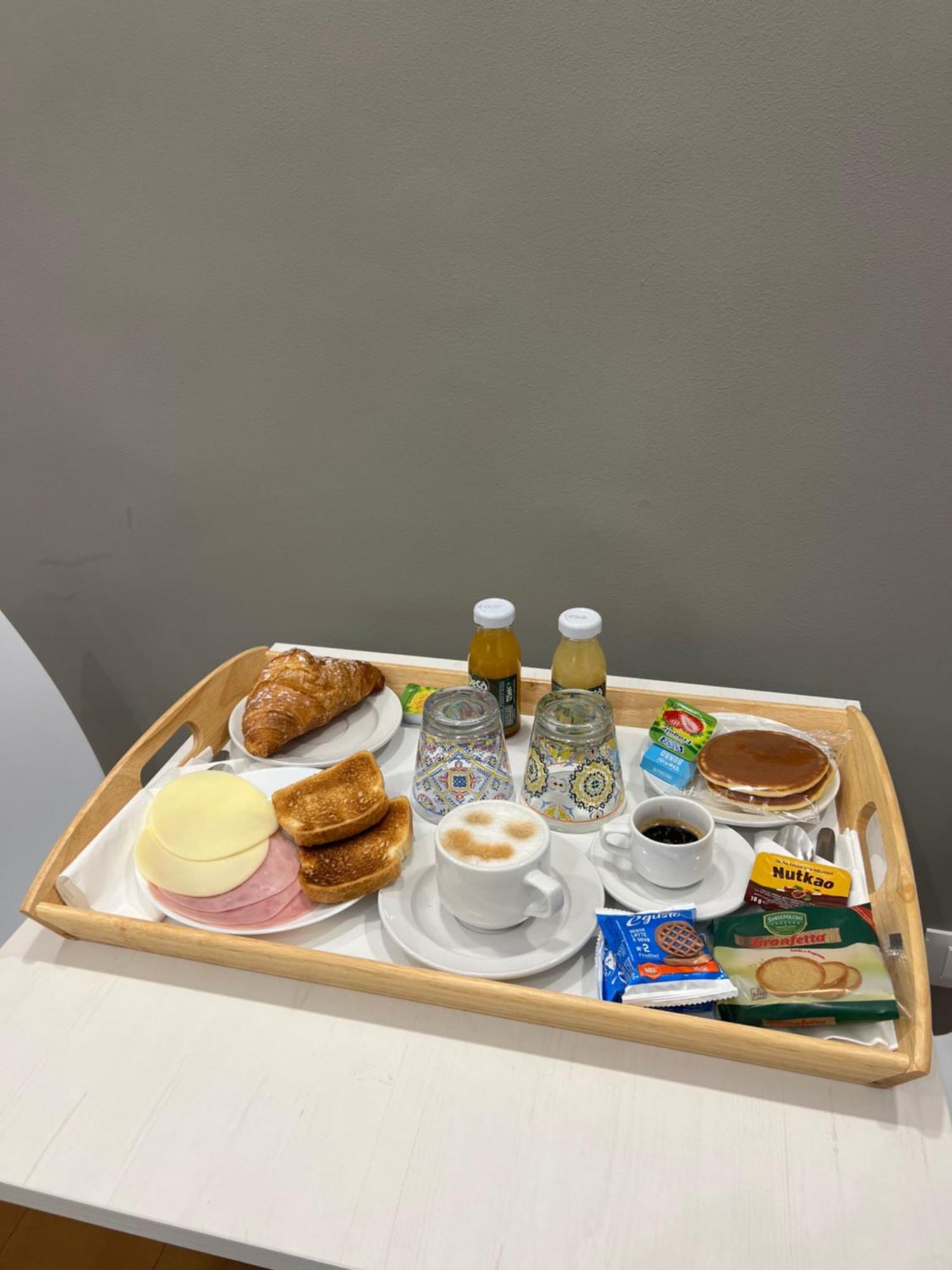 Nove Volte B&B カターニア エクステリア 写真